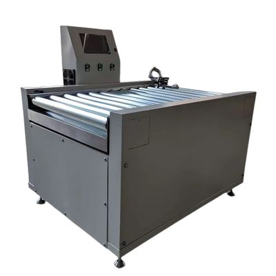 L'écran LED/LCD supporté par l'OEM est équipé d'une balance de contrôle à rouleaux pour la pesée dynamique